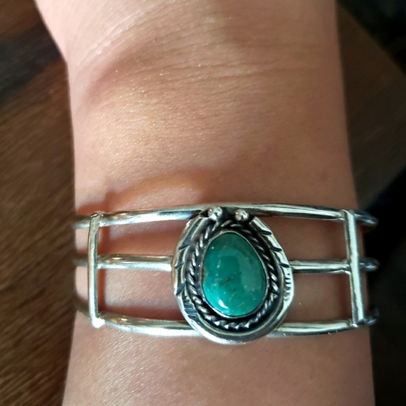 Vintage Sterling Silver Turquoise Cuff Bracelet
